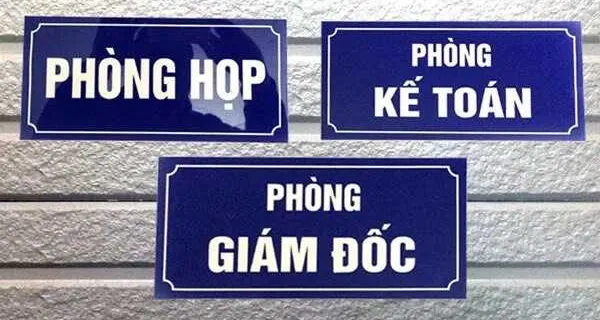 Bảng Tên Phòng Mica Xanh Navy – Phòng Họp, Kế Toán, Giám Đốc bảng tên phòng mica nền xanh chữ trắng văn phòng