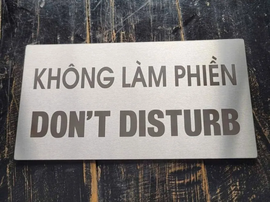 Bảng thông báo không làm phiền do not disturb bảng không làm phiền gắn tường inox