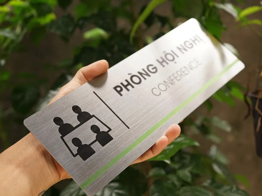 Gia Công Bảng Tên Phòng Theo Yêu Cầu Tại TPHCM Gia công bảng tên phòng theo yêu cầu tại TPHCM