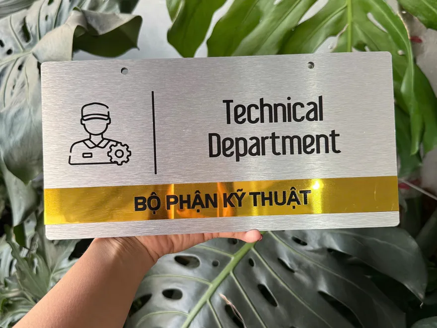 Bảng inox ăn mòn làm bảng tên phòng Bảng inox ăn mòn làm bảng tên phòng theo yêu cầu