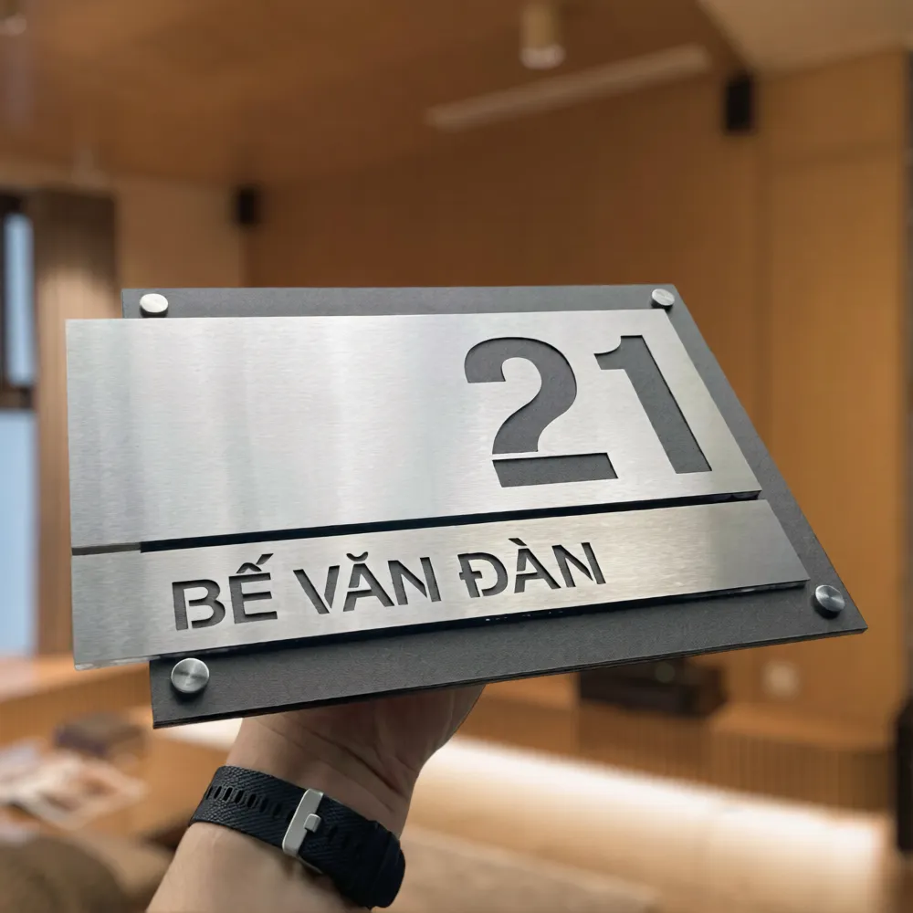 Bảng số nhà inox 3D hai tông bạc đen cắt xuyên số nổi phong cách tối giản cao cấp